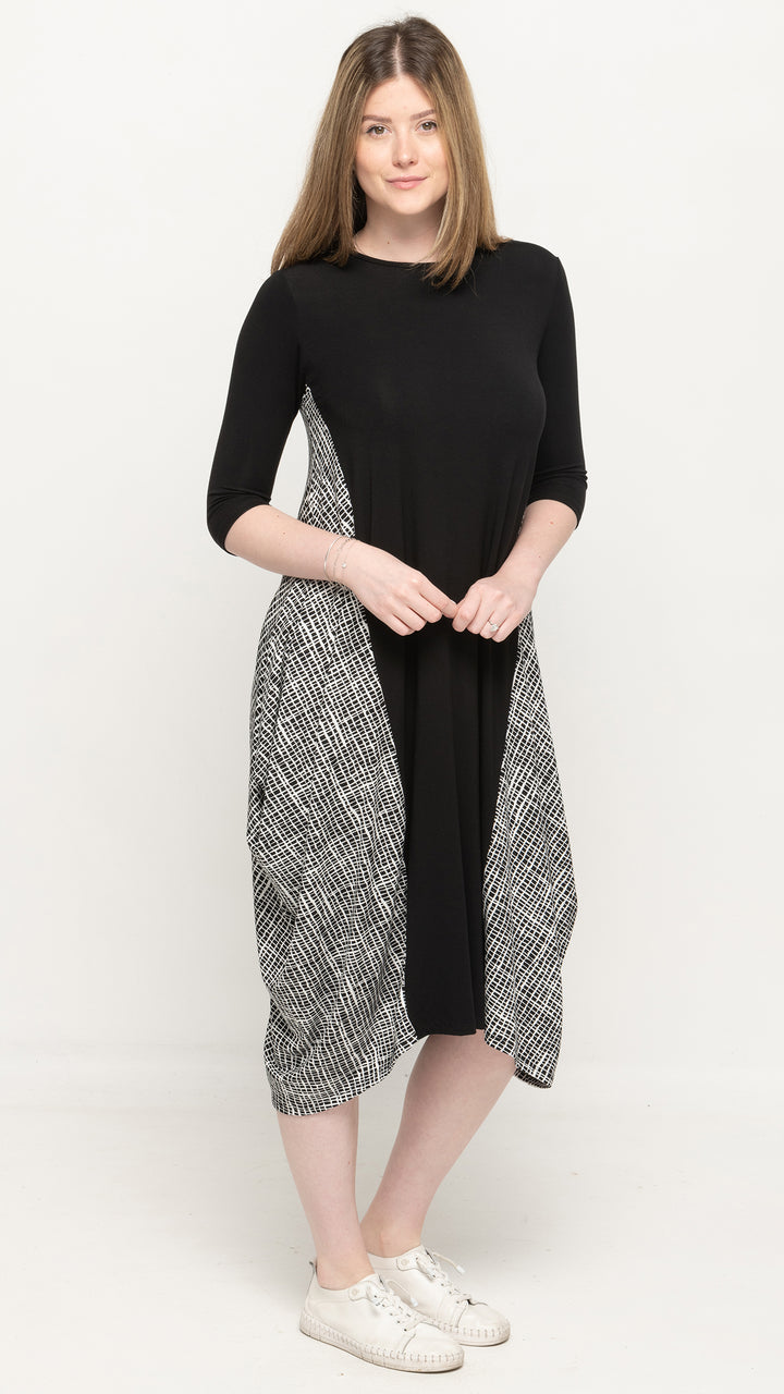 Boho Dress Black/Squiggly Print