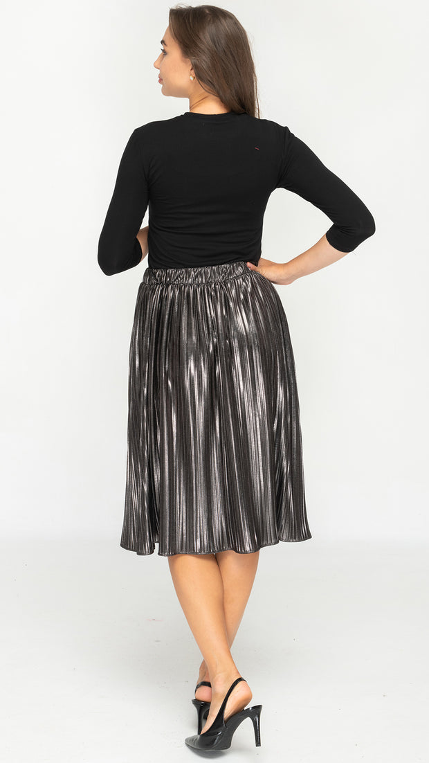 Pleated skirt