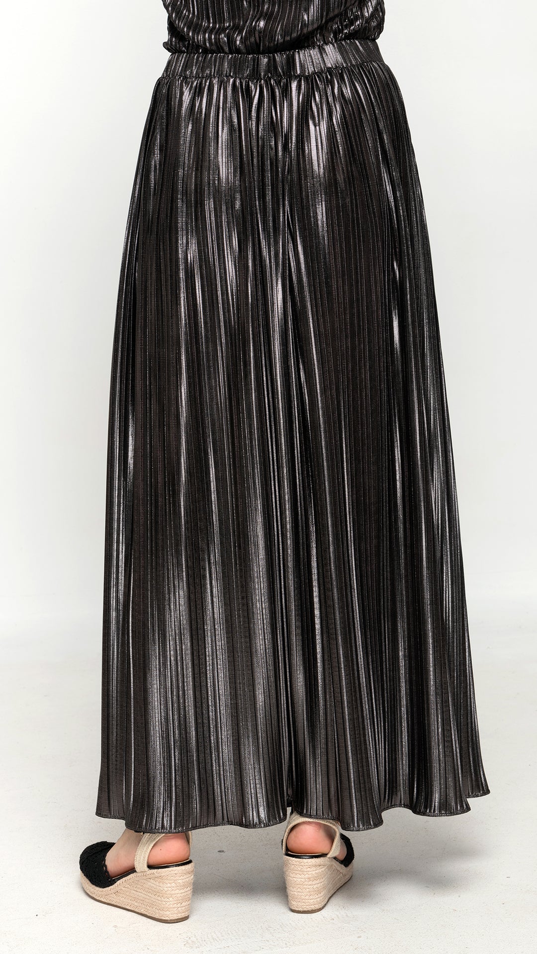 Kala pleated maxi skirt best sale